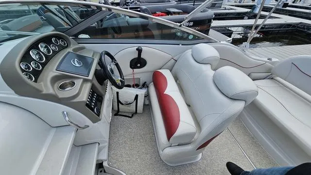 Slide: The Image of Crownline Boats 260 CR 2010 - 10