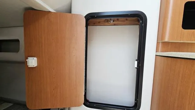 Slide: The Image of Crownline Boats 260 CR 2010 - 22