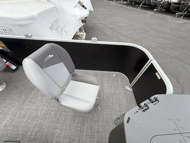 Slide: The Image of Bennington S Fishing 20 SF Pontoon 2024 - 24