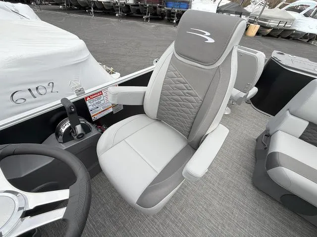 Slide: The Image of Bennington S Fishing 20 SF Pontoon 2024 - 18