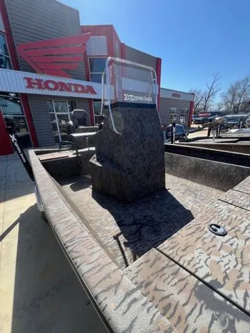 Slide: The Image of Xpress H190B 2024 - 10