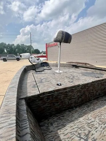 Slide: The Image of Xpress H190B 2024 - 11