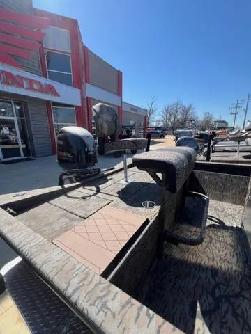 Slide: The Image of Xpress H190B 2024 - 14