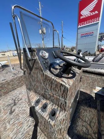 Slide: The Image of Xpress H190B 2024 - 9