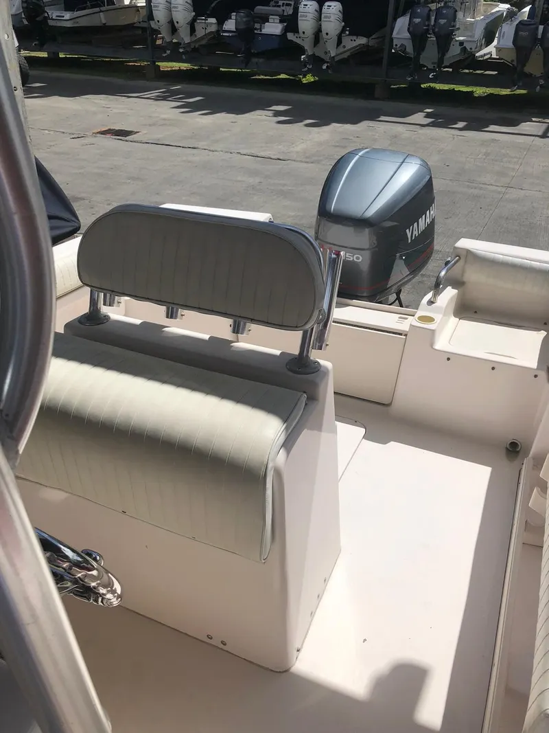 Slide: The Image of 1999 Grady-White 209 ESCAPE boat with Yamaha outboard motor. - 11