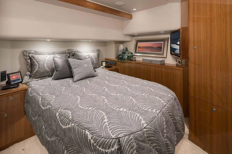 Slide: The Image of Master Stateroom - 19