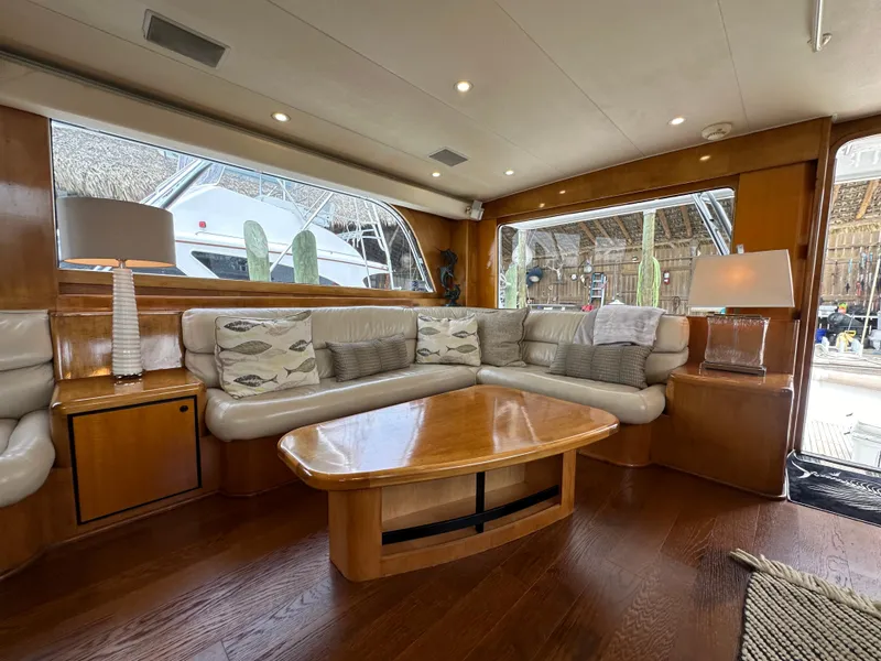 Slide: The Image of Donzi Custom Enclosed Flybridge 1996 - 50