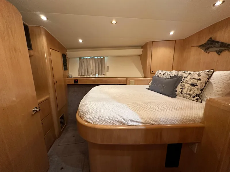 Slide: The Image of Donzi Custom Enclosed Flybridge 1996 - 69