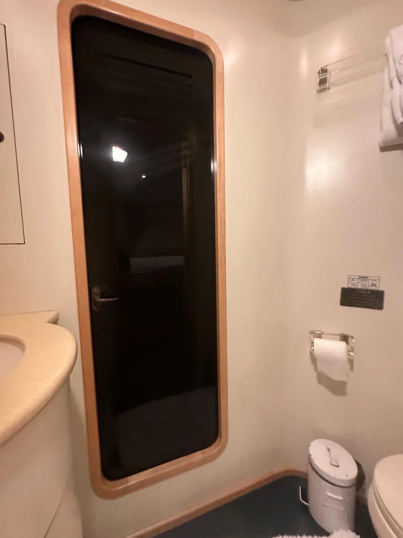 Slide: The Image of Donzi Custom Enclosed Flybridge 1996 - 73