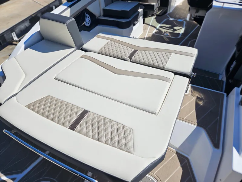 Slide: The Image of 2025 Monterey 275SS boat interior with luxurious seating and modern design. - 34
