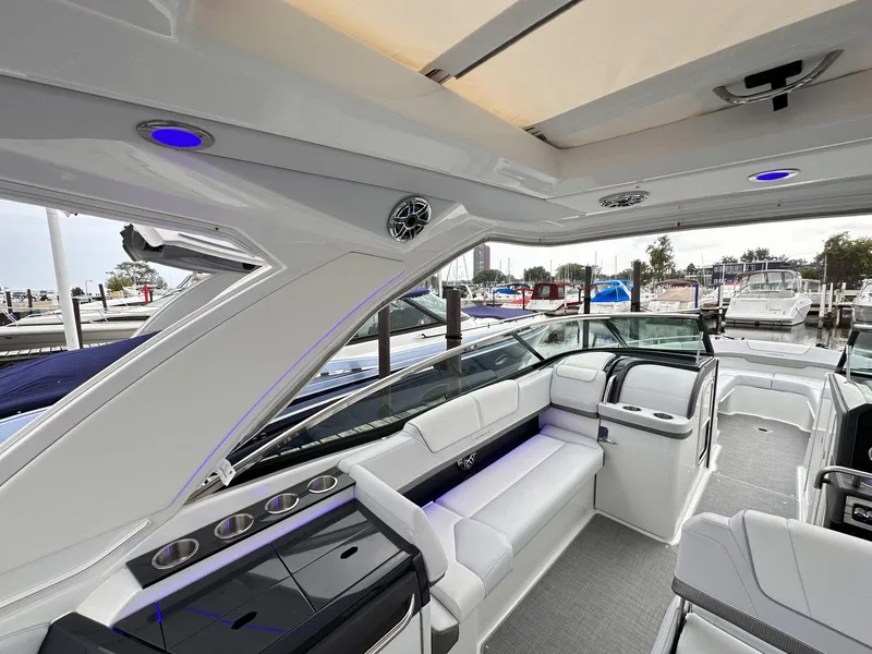 Slide: The Image of Formula 310 Bowrider I/O 2024 - 55