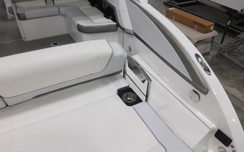 Slide: The Image of Formula 330 Crossover Bowrider I/O 2025 - 77