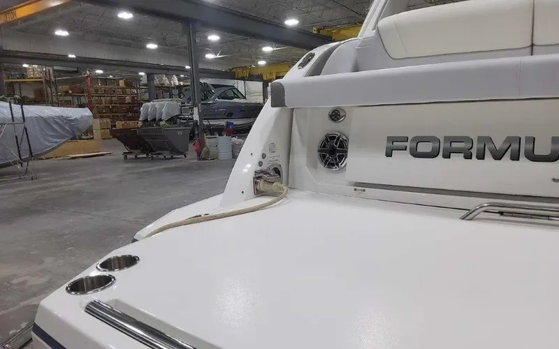 Slide: The Image of Formula 330 Crossover Bowrider I/O 2026 - 87