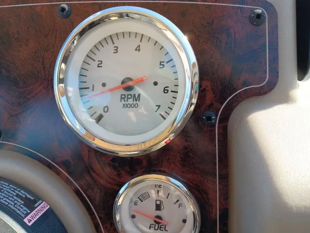 Slide: The Image of Sun Tracker Bass Buggy 18 DLX 2024 - 18