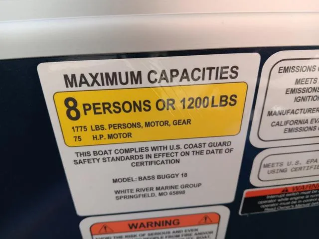 Slide: The Image of Sun Tracker Bass Buggy 18 DLX 2024 - 19