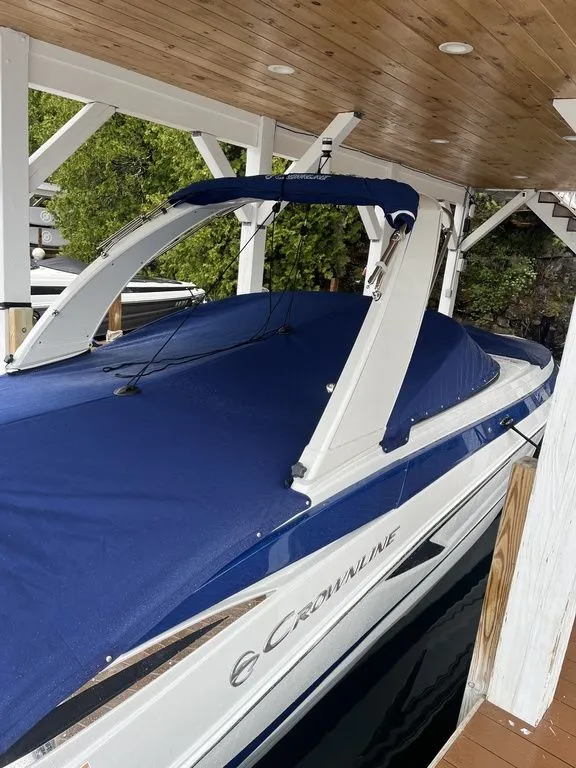 Slide: The Image of Crownline Boats 298 SS 2026 - 6