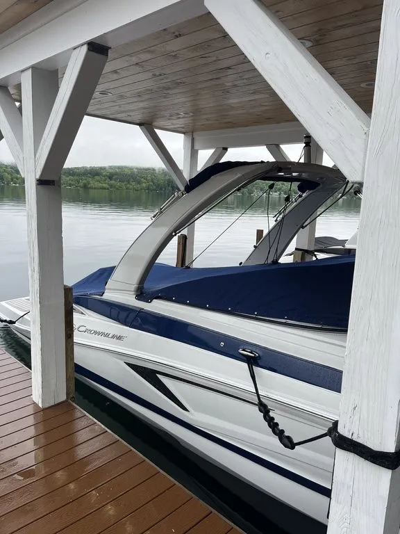 Slide: The Image of Crownline Boats 298 SS 2026 - 4