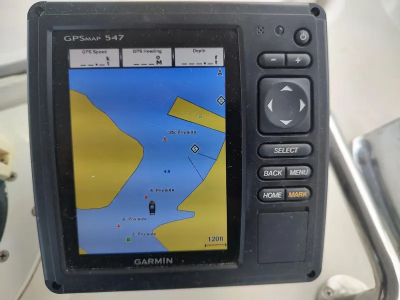 Slide: The Image of Garmin GPSMAP 547 displaying nautical chart on Stevens Custom 53/56, 2005 model. - 44