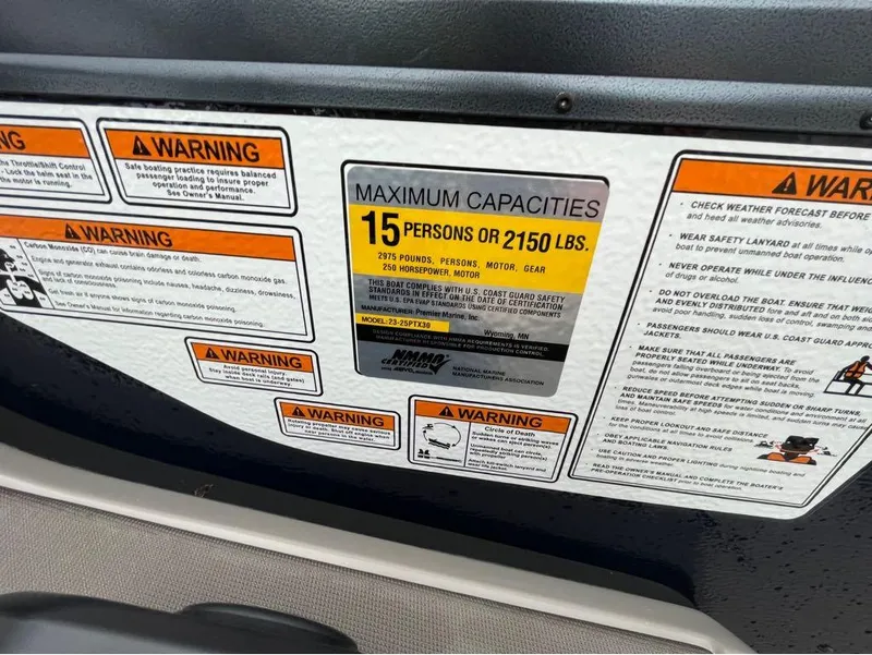 Slide: The Image of Premier 230 Solaris RL 2022 - 21