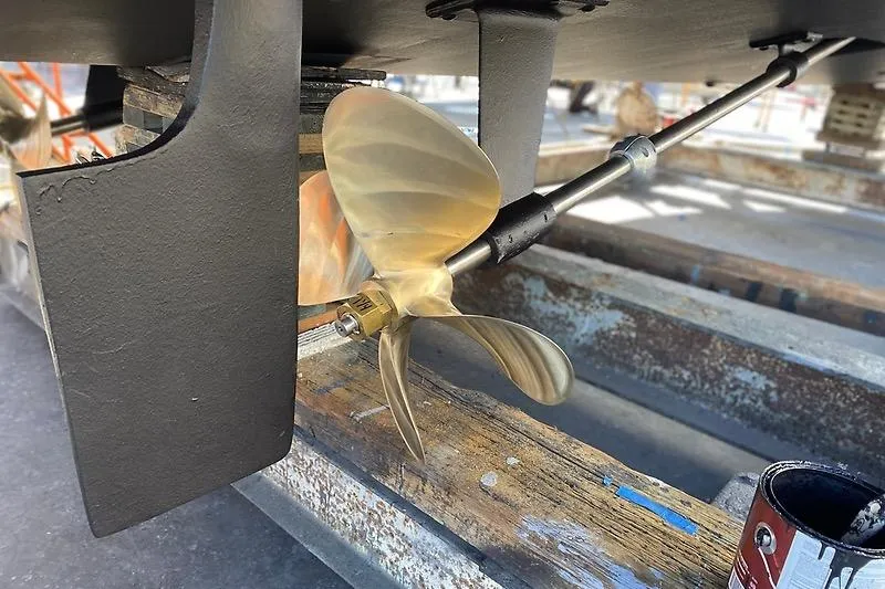 Slide: The Image of Propeller and rudder of 2004 Carver 366 Motor Yacht on dry dock. - 31