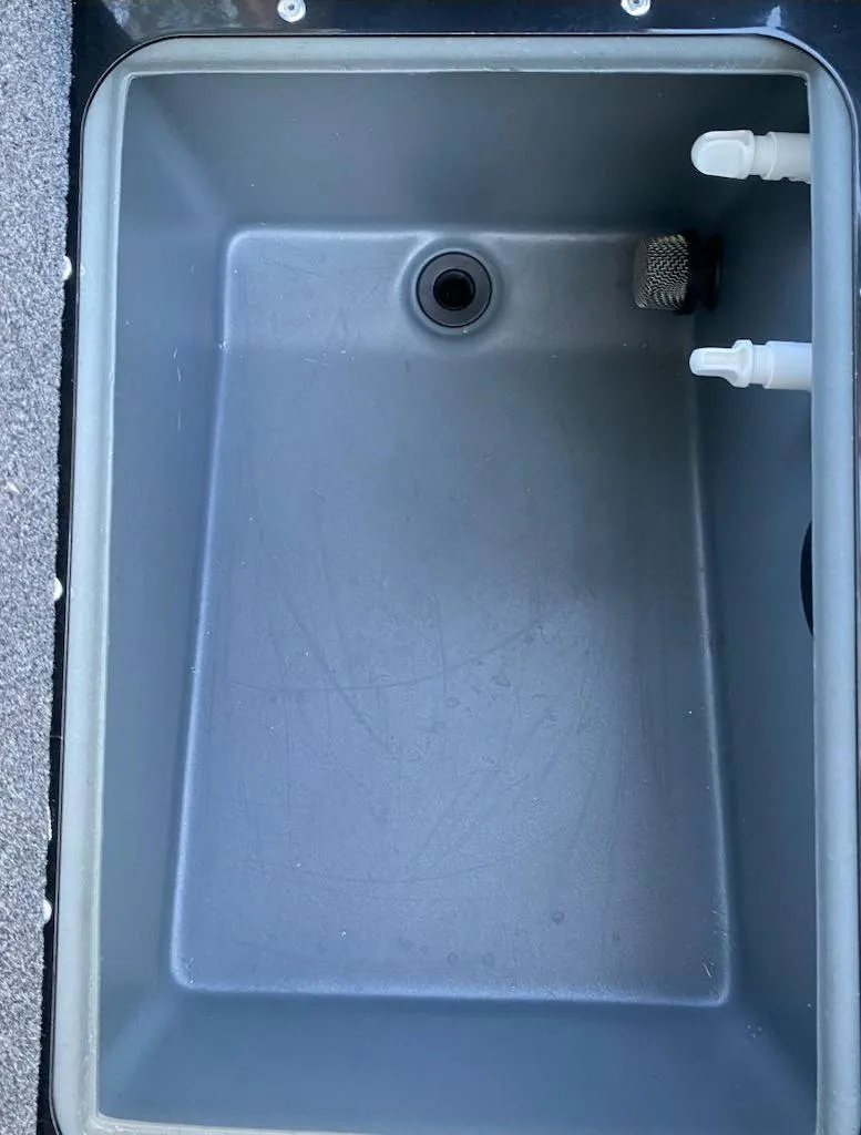 Slide: The Image of 2024 Ranger VS1782SC Reata livewell compartment. - 16