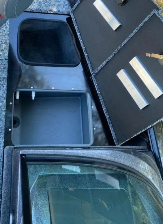 Slide: The Image of 2024 Ranger VS1782SC Reata boat storage compartments. - 17