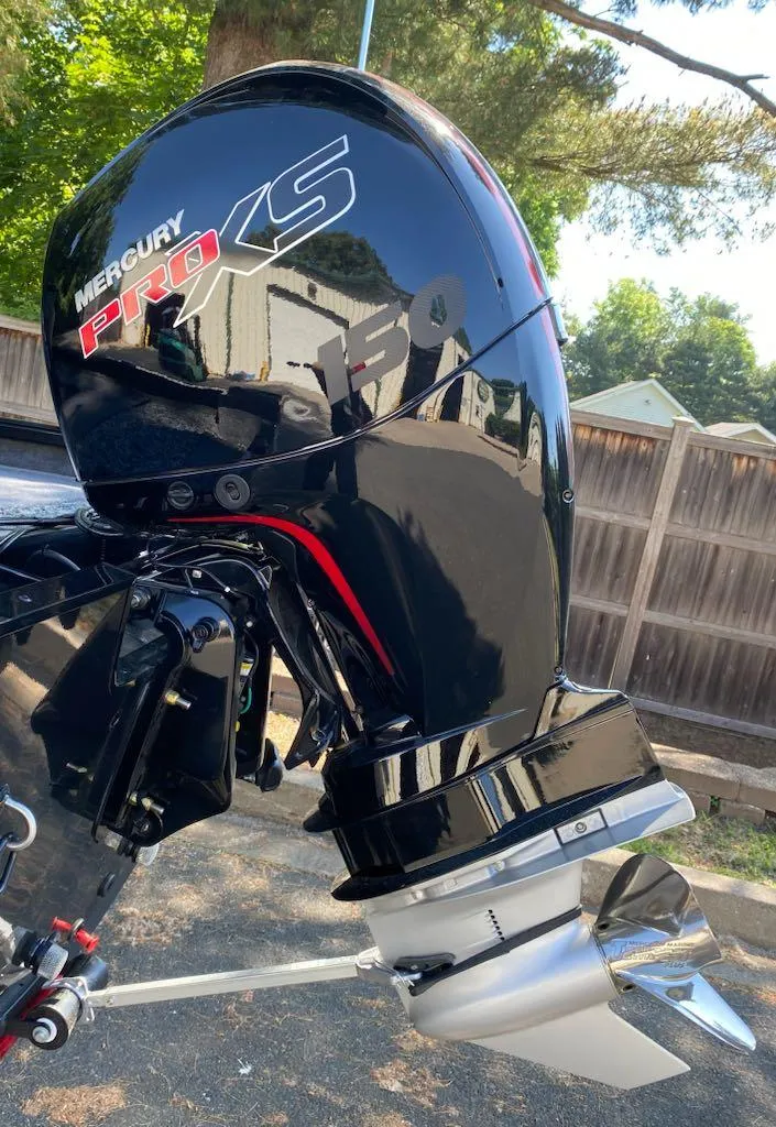 Slide: The Image of 2024 Ranger VS1782SC Reata with Mercury Pro XS outboard motor. - 22
