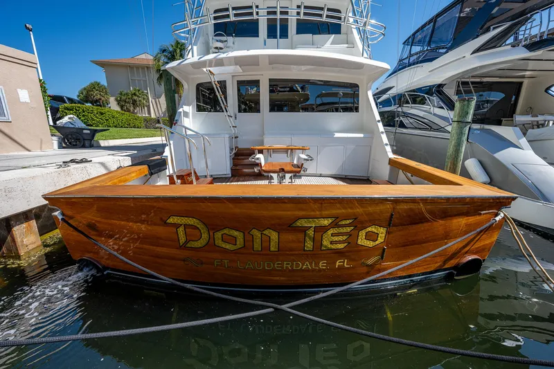 Slide: The Image of Amer Custom Enclosed Flybridge 2001 - 83