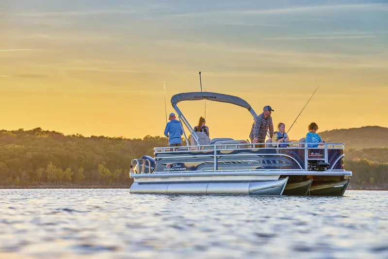 Slide: The Image of Sun Tracker Fishin' Barge 22 XP3 2024 - 65