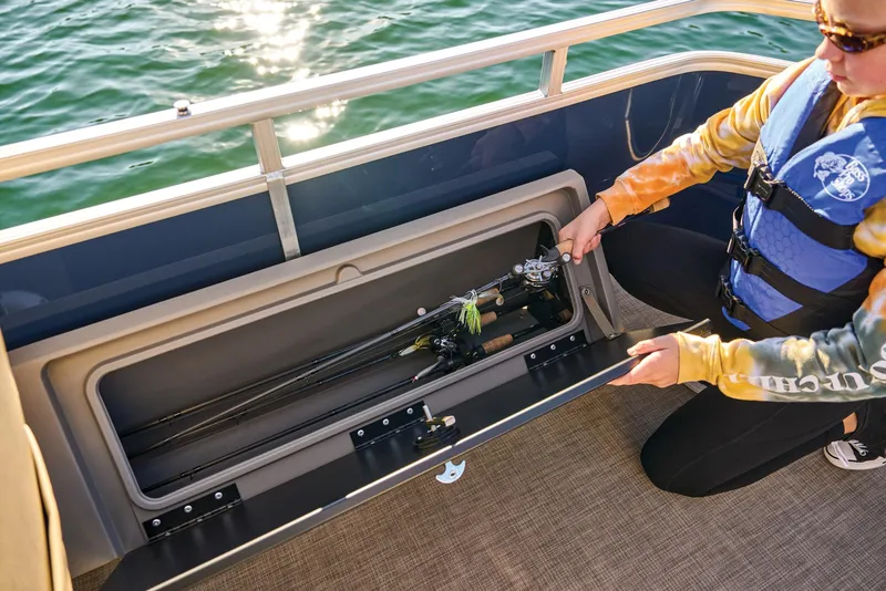 Slide: The Image of Sun Tracker Fishin' Barge 22 XP3 2024 - 66