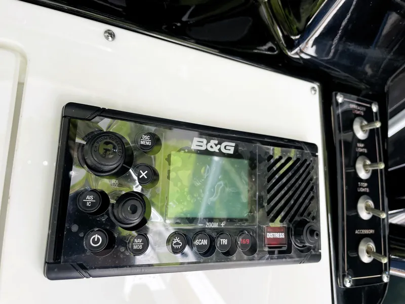 Slide: The Image of Sea Pro 219 Center Console 2022 - 64