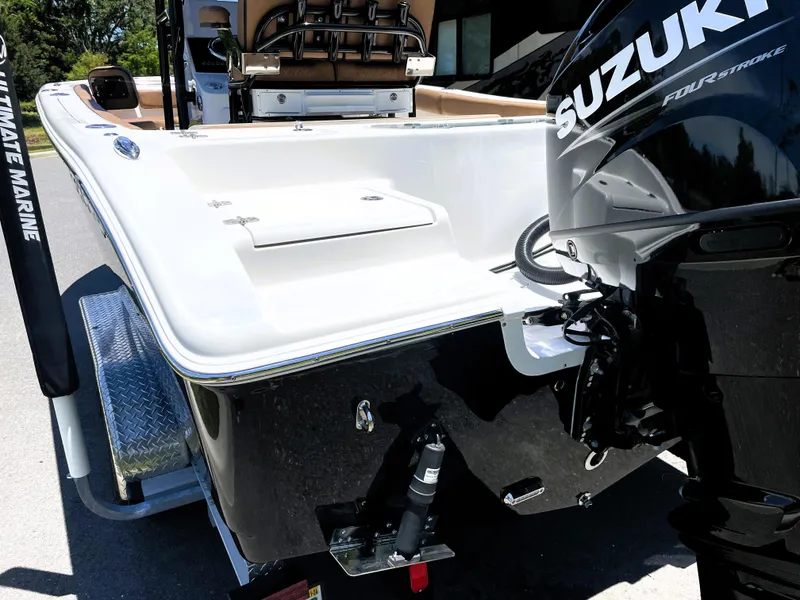 Slide: The Image of 2022 Sea Pro 219 Center Console boat with Suzuki four-stroke engine. - 8