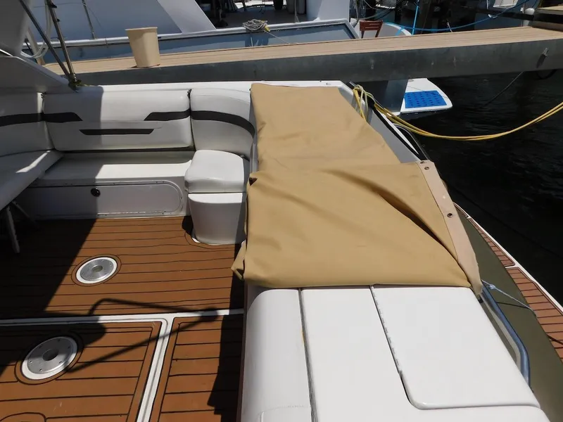 Slide: The Image of Formula 41 Performance Cruiser 1999 - 54