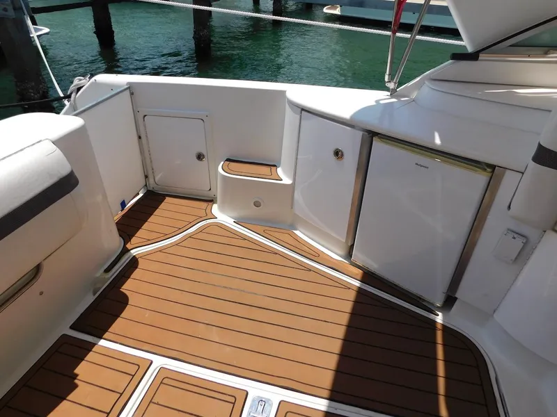 Slide: The Image of Formula 41 Performance Cruiser 1999 - 55