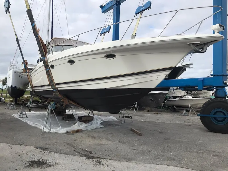 Slide: The Image of Formula 41 Performance Cruiser 1999 - 60