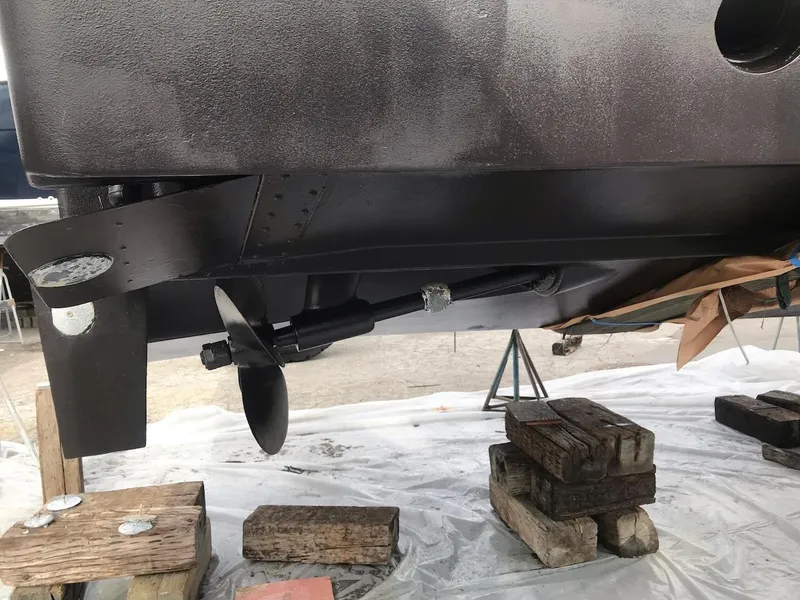 Slide: The Image of Formula 41 Performance Cruiser 1999 - 63