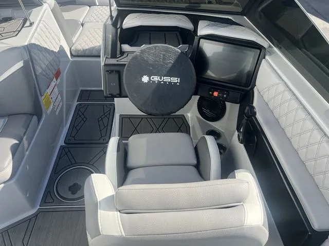 Slide: The Image of Tigé 22RZX 2024 - 11