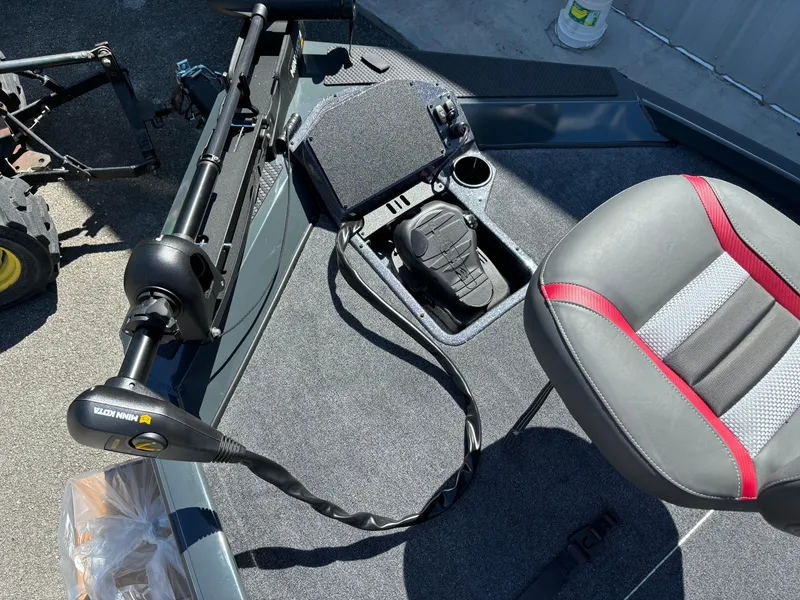Slide: The Image of 2024 Ranger RT198P boat interior with trolling motor and captain's chair. - 4