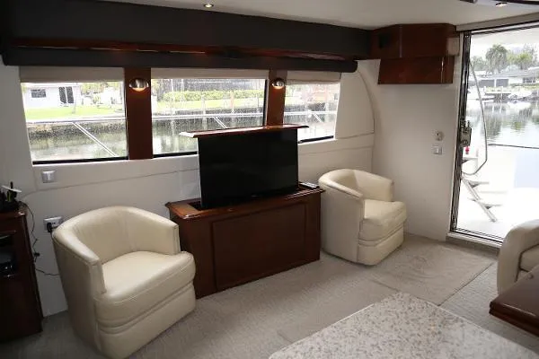 Slide: The Image of 56' Carver Voyager - Salon - 15