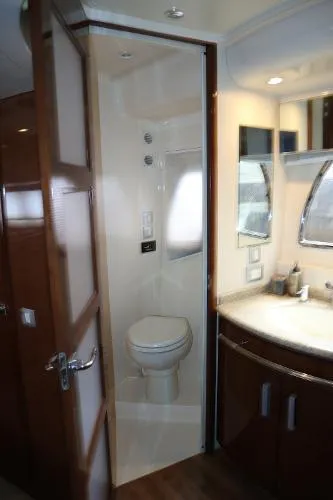 Slide: The Image of 56' Carver Voyager - Head - 29