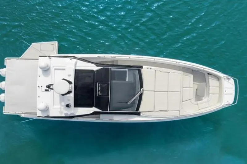 Slide: The Image of Overhead view of 2023 Azimut Verve 42 yacht on clear blue water. - 5