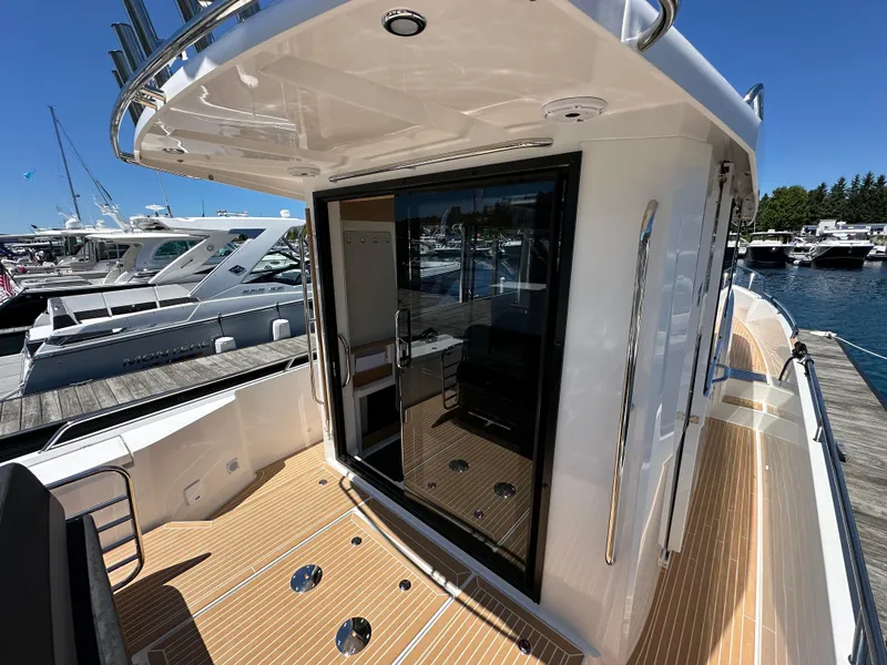 Slide: The Image of Nimbus Commuter 11 2024 - 11