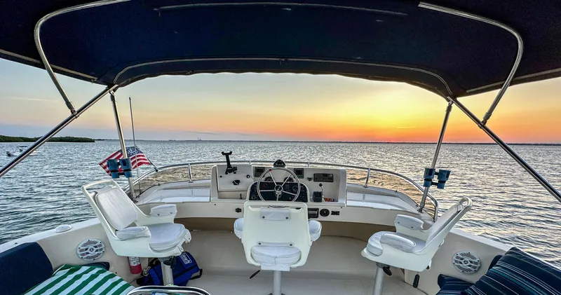 Slide: The Image of Mainship 34 Trawler 2006 - 18