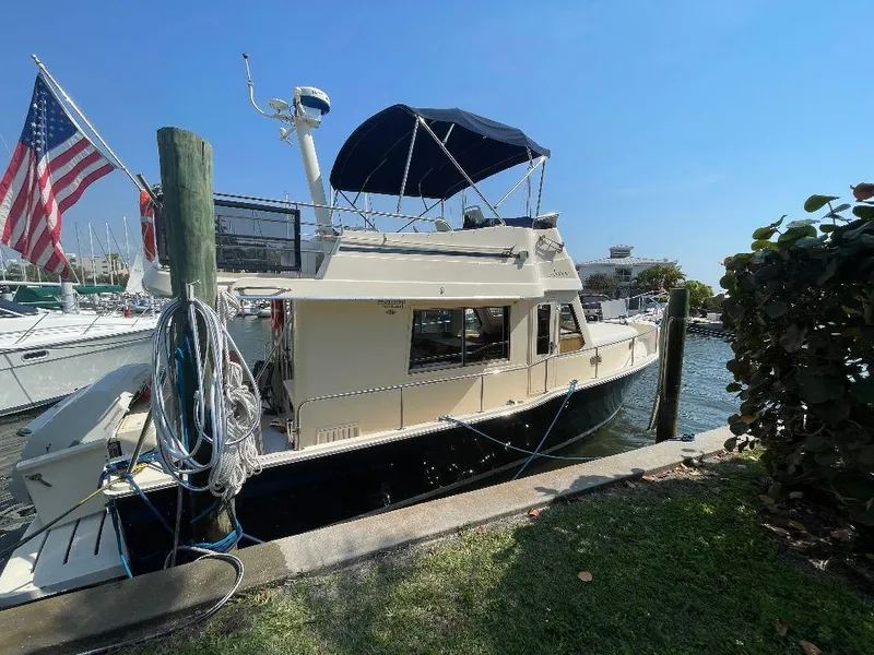 Slide: The Image of Mainship 34 Trawler 2006 - 3