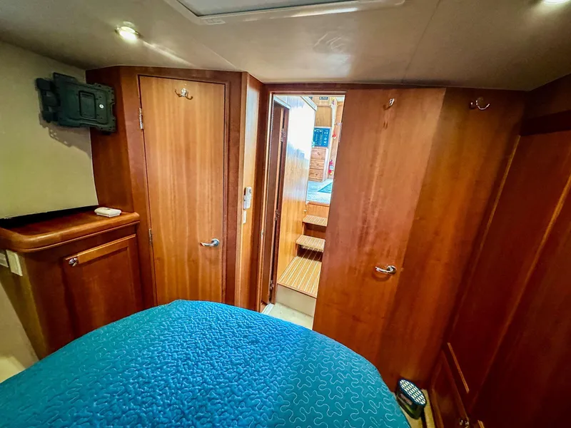 Slide: The Image of Mainship 34 Trawler 2006 - 38