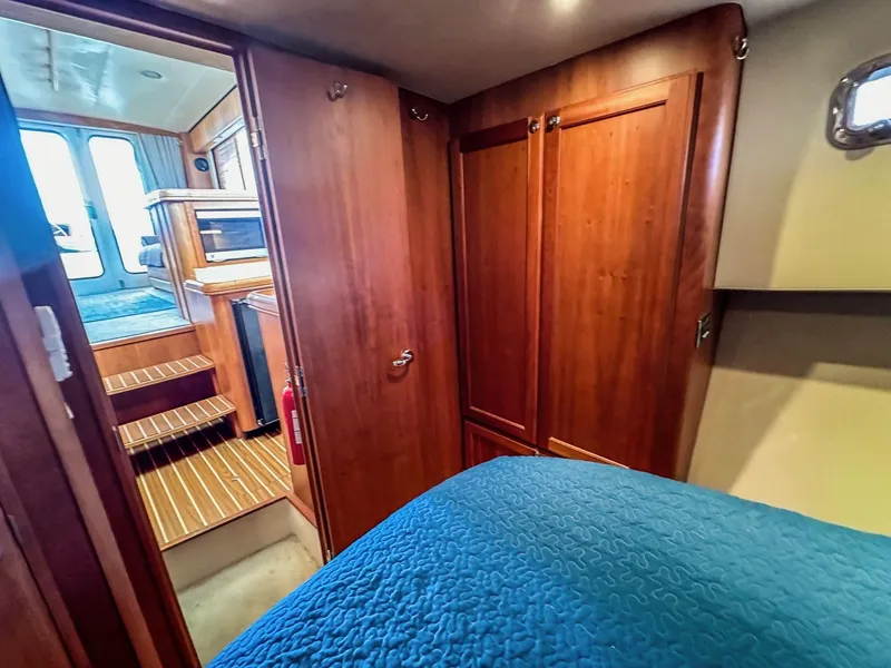 Slide: The Image of Mainship 34 Trawler 2006 - 39