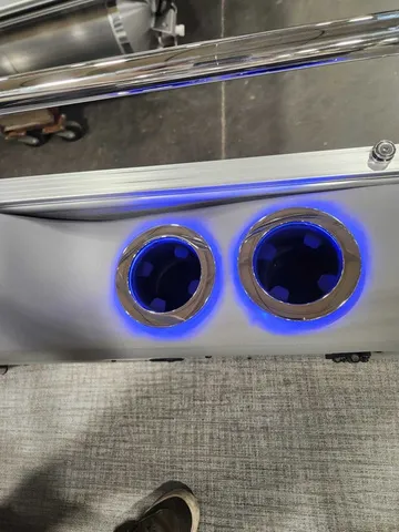 Slide: The Image of Avalon 2585 25 Catalina VRB 2026 - 15