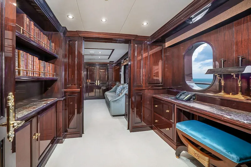 Slide: The Image of Christensen Tri-Deck Motor Yacht 2005 - 12