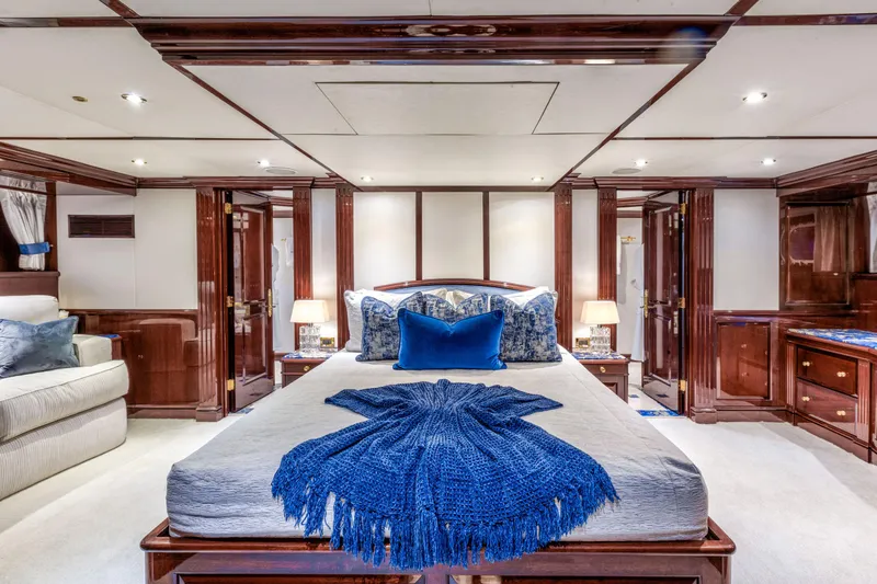 Slide: The Image of Christensen Tri-Deck Motor Yacht 2005 - 15
