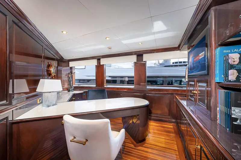 Slide: The Image of Christensen Tri-Deck Motor Yacht 2005 - 25